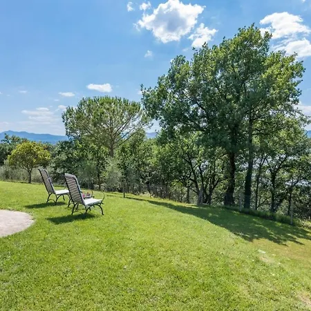 Villa Mugnanesi Sleeps 6 Binami