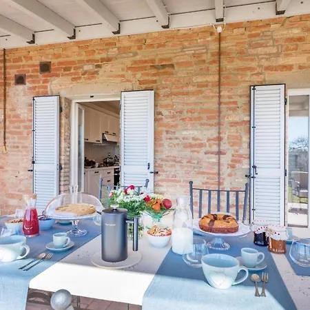 Mugnanesi Sleeps 6 Villa *