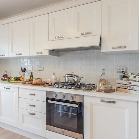 Mugnanesi Sleeps 6 Villa Binami