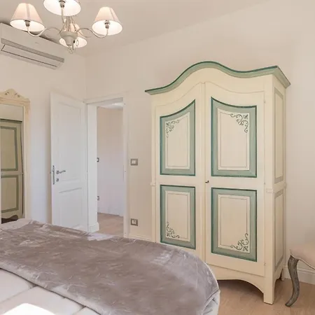 Mugnanesi Sleeps 6 Binami