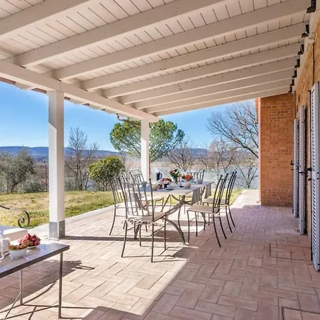 Mugnanesi Sleeps 6 Villa