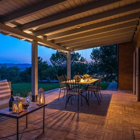 Mugnanesi Sleeps 6 * Binami